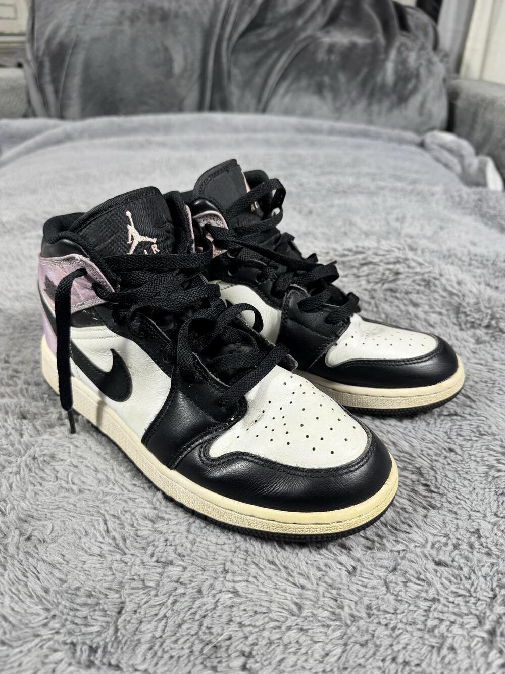 Jordan Air Jordan 1 Mid Shoes Youth Size 6Y Black White Pink Tie Dye Sneakers